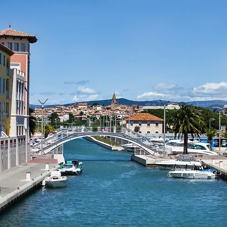 Apartment A Deux Pas Du Port, Ideal Pour Famille